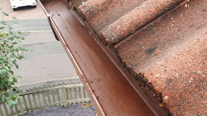 Gutter Clearing in Solihull